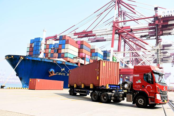 中國前三季度貨物貿(mào)易進出口規(guī)模達33.61萬億元，展現(xiàn)經(jīng)濟發(fā)展韌性